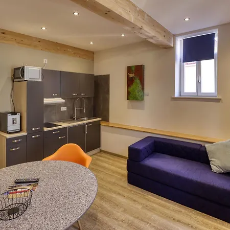 Ad1716 Aparthotel *