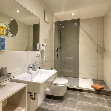 Ad1716 Apartahotel 4*