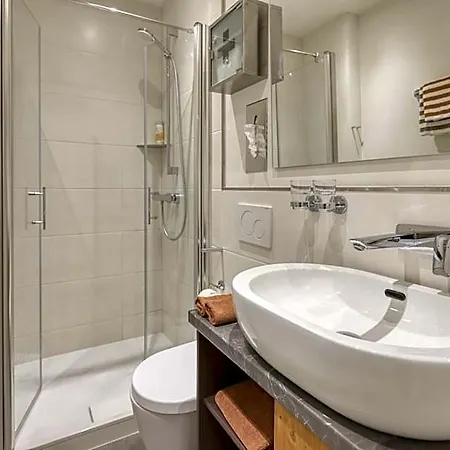 Ad1716 Aparthotel 4*